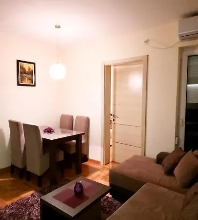 Ana * Vrnjačka Banja