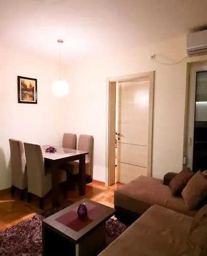 Ana * Vrnjačka Banja